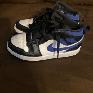 Worn kids Jordan 1